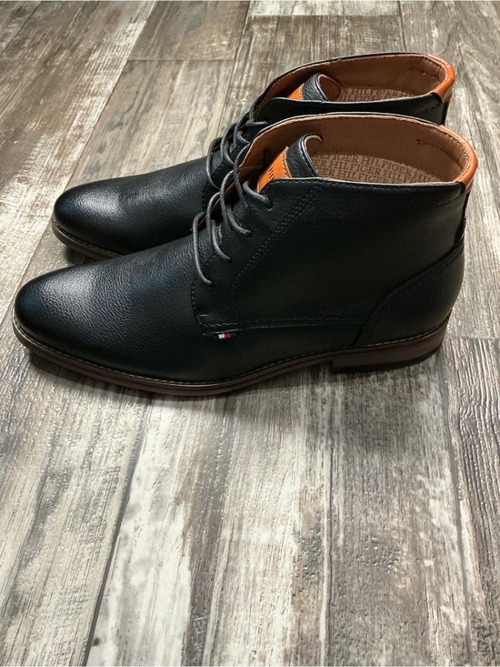 Tommy Hilfiger Black Chukka Boot with Brown Sole Trim Size 9 main image 9